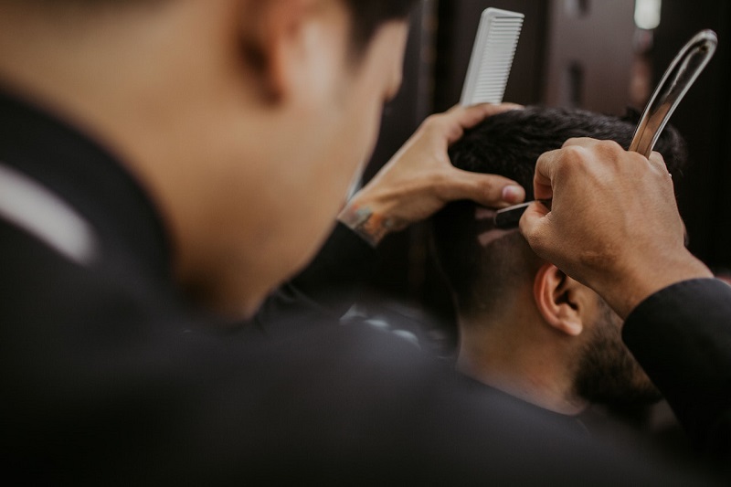 Cara Jitu Komunikasi dengan Barber untuk Potongan Rambut Sempurna - Gatsby
